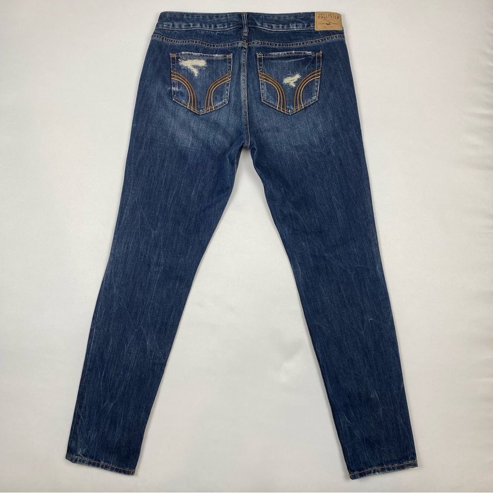 Hollister Ripped Jeans - Picture 2 of 5